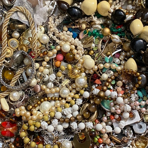 Junk Jewelry - Picture 14 of 14